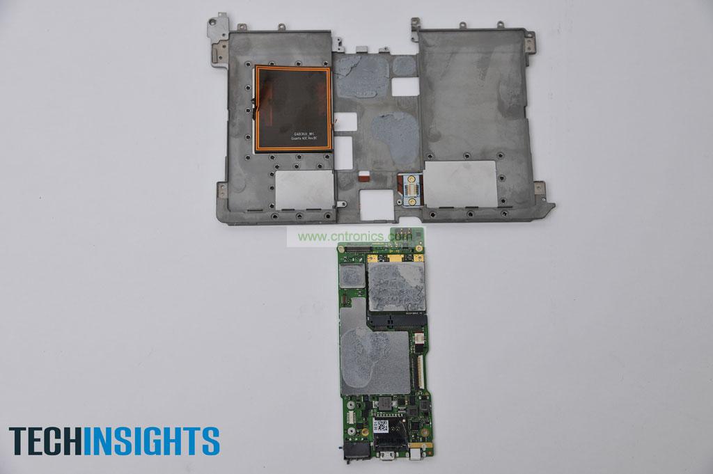 將PCB與金屬分離，從PCB板上卸下無(wú)線通訊板