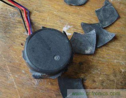 想減少電費(fèi)嗎？DIY一個(gè)迷你風(fēng)力發(fā)電機(jī)吧