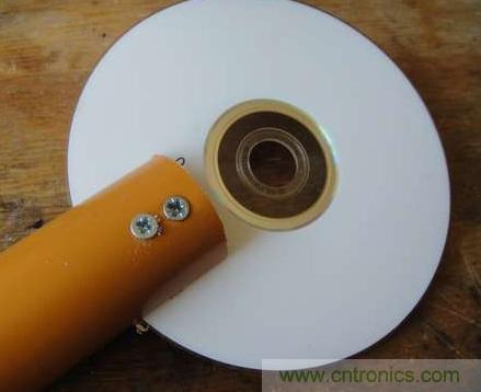 想減少電費(fèi)嗎？DIY一個(gè)迷你風(fēng)力發(fā)電機(jī)吧