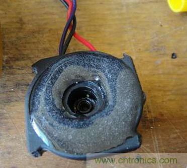 想減少電費(fèi)嗎？DIY一個(gè)迷你風(fēng)力發(fā)電機(jī)吧