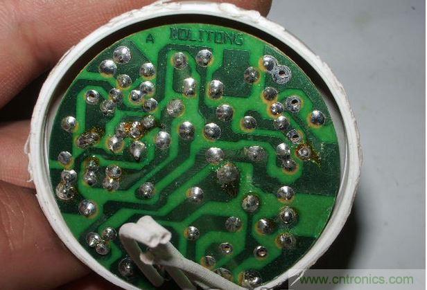 教你&ldquo;復活&rdquo;你的LED節(jié)能燈