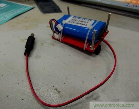 DIY神器：夜間不間斷電源，大學(xué)通宵嗨翻天！