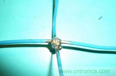 技術(shù)宅要逆天，DIY四點(diǎn)定位燈實(shí)現(xiàn)虛擬實(shí)境游戲