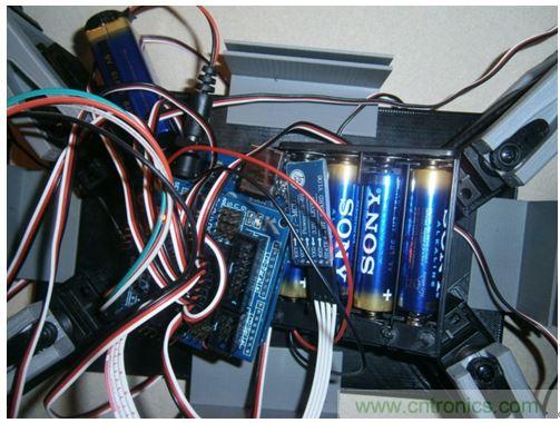 想要DIY一個(gè)會(huì)打招呼的超萌機(jī)器人嗎？猛戳這里