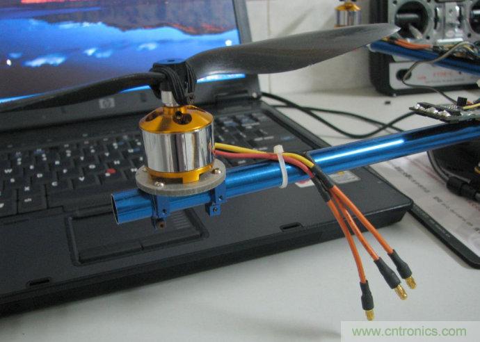 無人機(jī) DIY 制作全過程，酷得不要不要的！