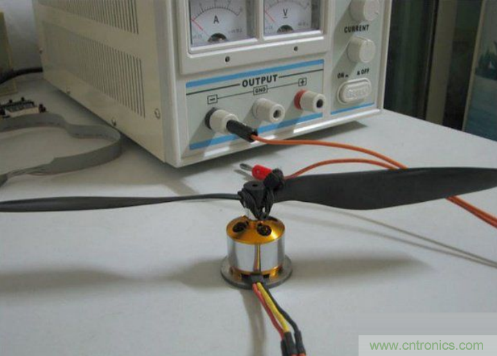 無人機(jī) DIY 制作全過程，酷得不要不要的！