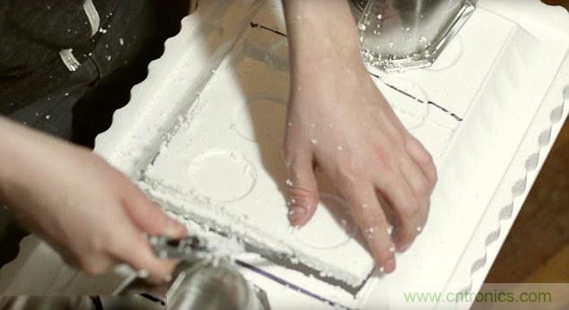 夏天太熱空調(diào)太貴？六步低成本DIY冷氣