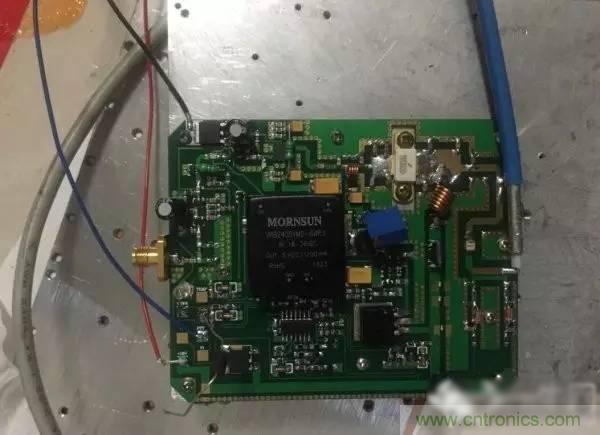 想看大牛是如何DIY射頻功放的嗎？