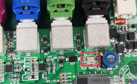 如何通過(guò)PCB布局設(shè)計(jì)來(lái)解決EMC問題？