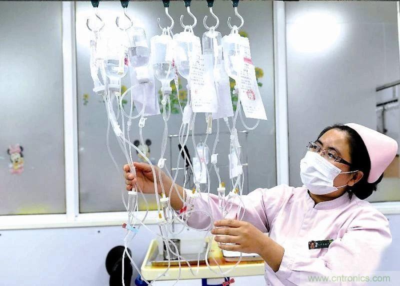 醫(yī)護(hù)輸液系統(tǒng)升級，注射泵無線化如何實(shí)現(xiàn)？